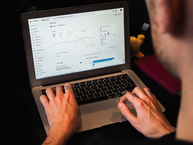 As SEO is vital for online businesses to generate more traffic, the demand for SEO consultants is really high