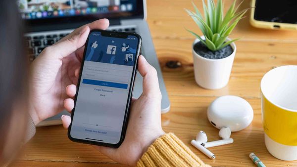How do I move a post to an album on Facebook?