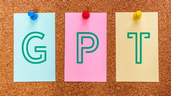 9 Chat GPT Alternatives (Free and Paid)