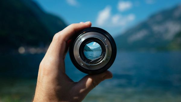 Does Twitter show who viewed your profile?