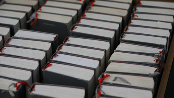 How to Schedule Multiple Tweets at Once