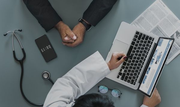 10 Genius Healthcare Marketing Tips to Grow your Clinic